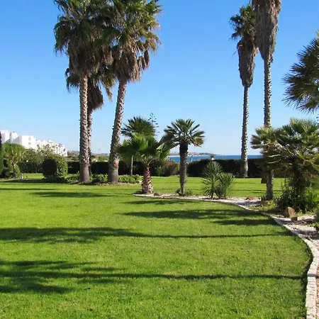 With One Bedroom In With Wonderful Sea View Shared Pool Furnished Garden 100 M From The Beach Apartamento *
