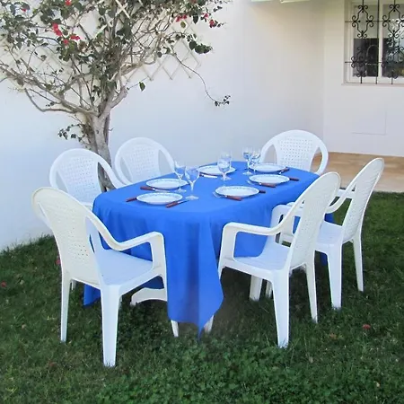 With One Bedroom In With Wonderful Sea View Shared Pool Furnished Garden 100 M From The Beach Appartement *